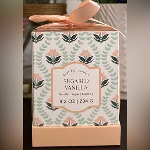 🆕🍡🍨 KOHL’S LIMITED EDITION  “SUGARED VANILLA” CANDLE JAR WITH GIFT BOX. NEW!